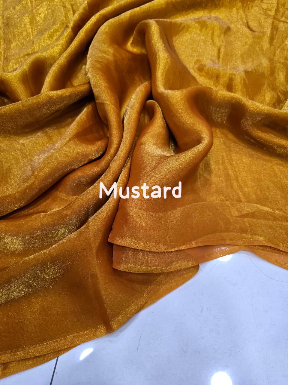 Trending Space Soft Silk Saree – Elegant & Lightweight Designer Drape